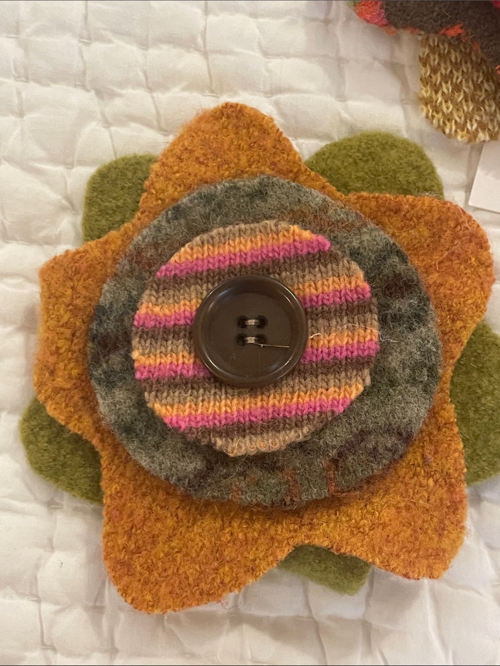 Lapel pins made from wool fabric 5” diameter. - Picture 2 of 7